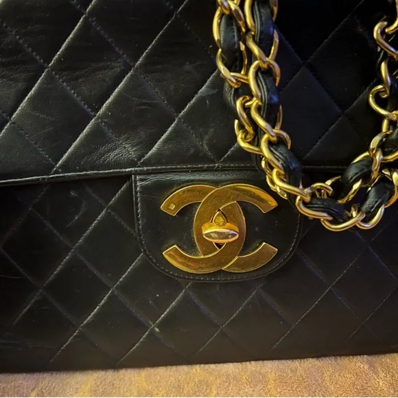 Jumbo Chanel - Picture 3 of 7